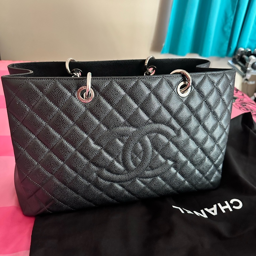 Authentic Chanel Black Caviar Quilted XL Grand Shopping Tote